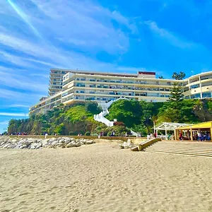New Fabulous Beachfront Appartement